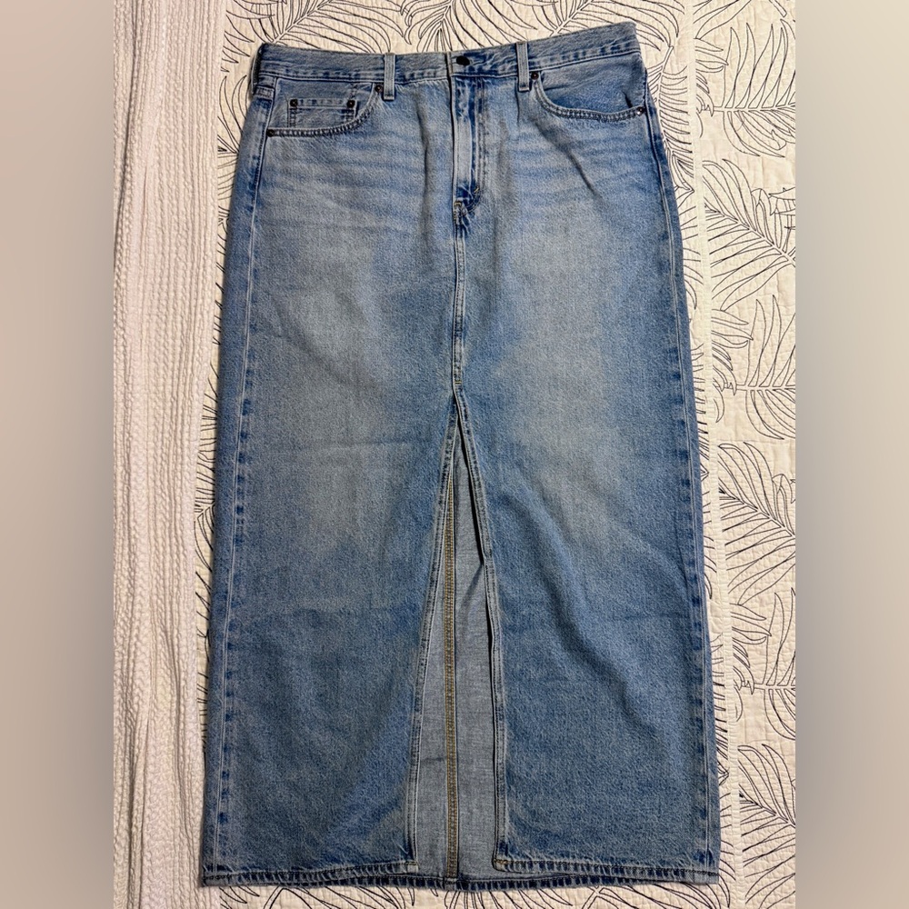 Levis Midi denim skirt